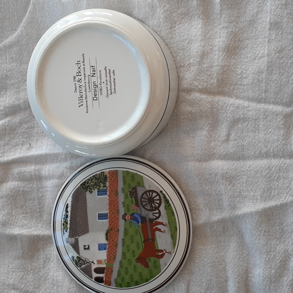 Vintage Naif 4" candy dish w/lid, Villeroy & Boch.